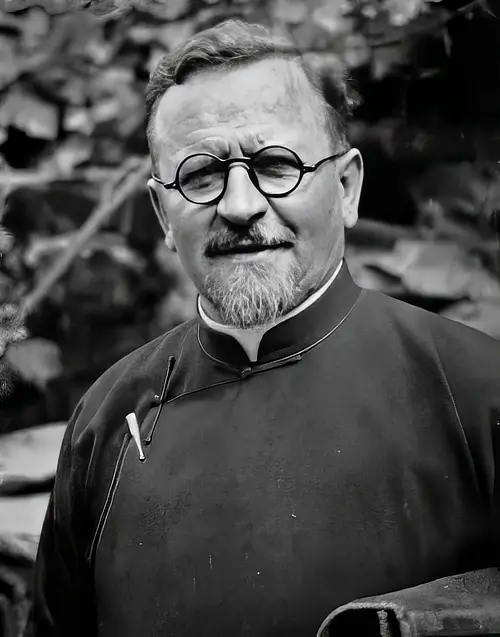 90lat monumenta serica fot02