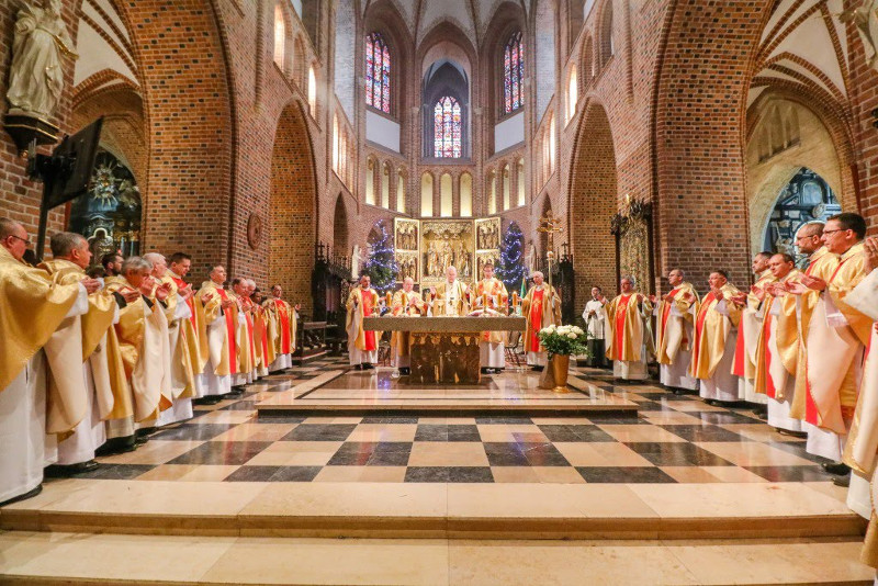 Obchody 100. rocznicy urodzin o. Mariana Żelazka