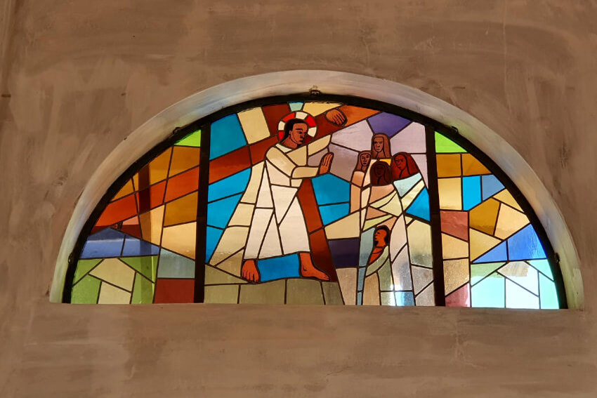 Szkło witrażowe dla togijskiego warsztatu