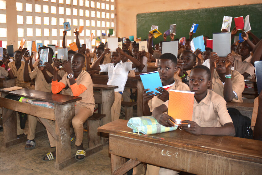 Podziękowanie z Togo za przybory szkolne