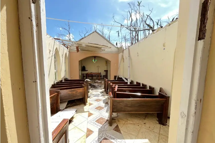 bmiensopust jamajka huragan05