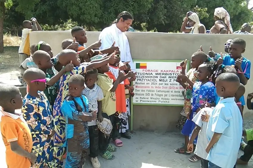 Studnia Werbistów Męczenników już działa