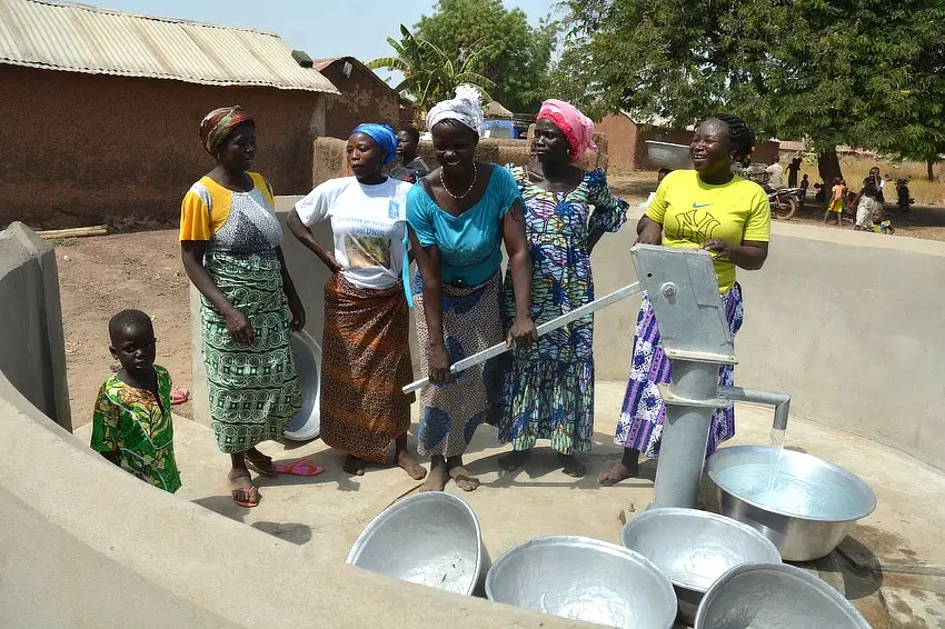 Kolejne wioski w Togo z nowymi studniami